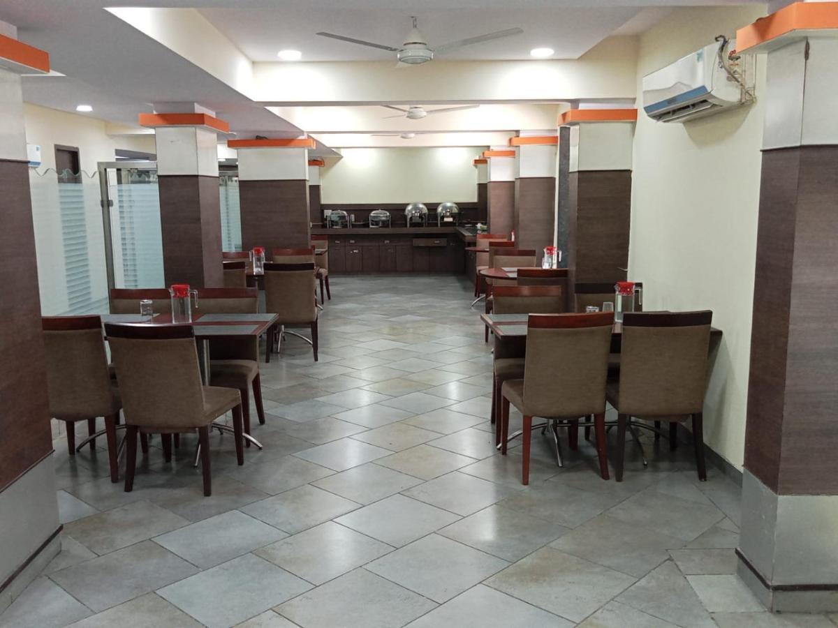 Hotel Western Court Boisar Exterior foto